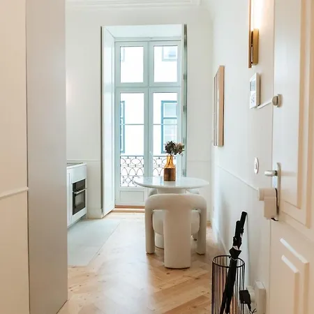 Historic With Ac Next To Praca Do Comercio Апартаменты Лиссабон
