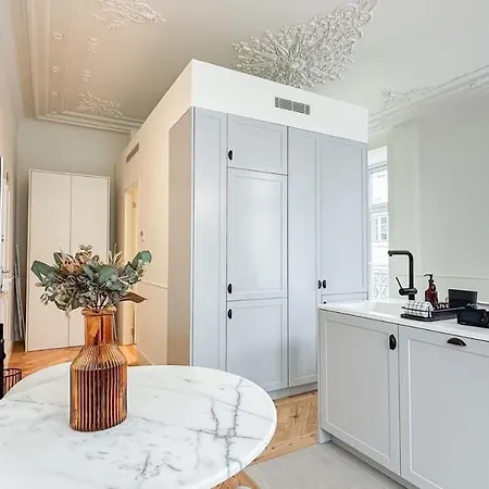 Апартаменты Historic With Ac Next To Praca Do Comercio *
