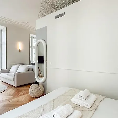 Апартаменты Historic With Ac Next To Praca Do Comercio