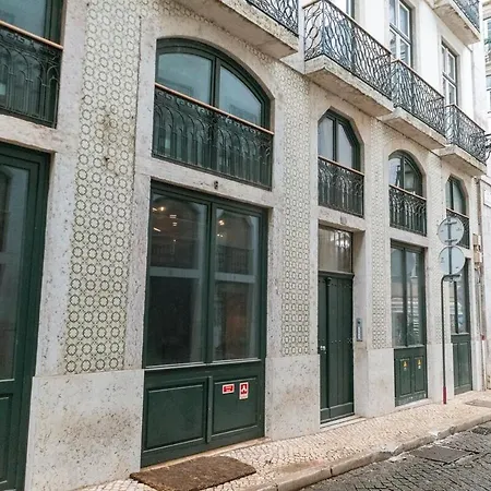Historic With Ac Next To Praca Do Comercio *