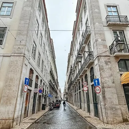 Апартаменты Historic With Ac Next To Praca Do Comercio Лиссабон
